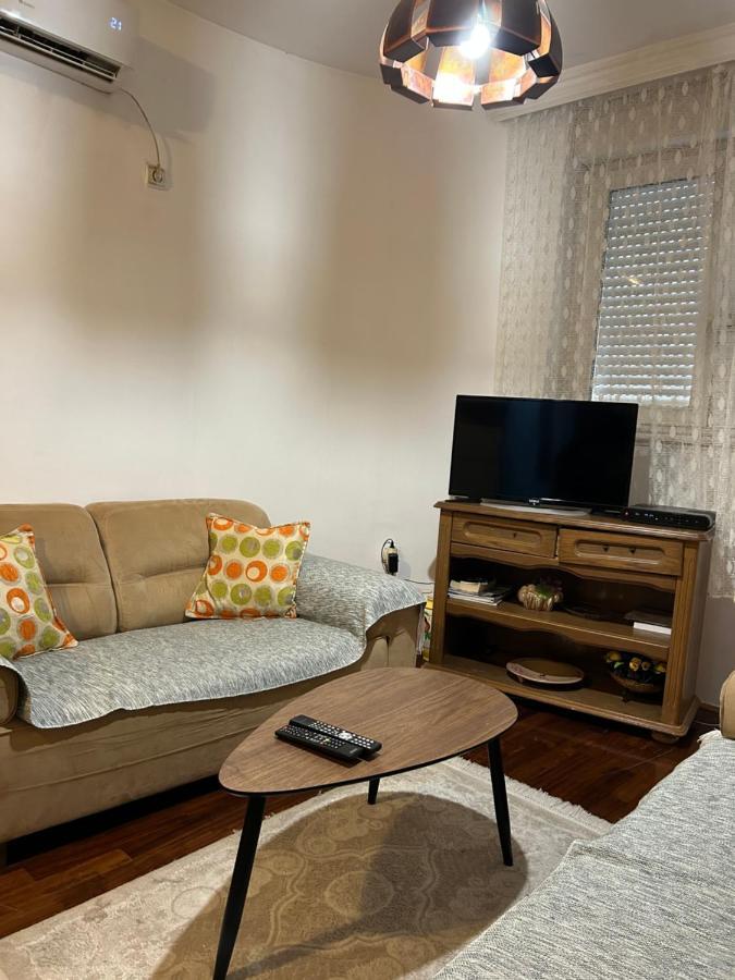 Apartment Sara Podgorica Buitenkant foto
