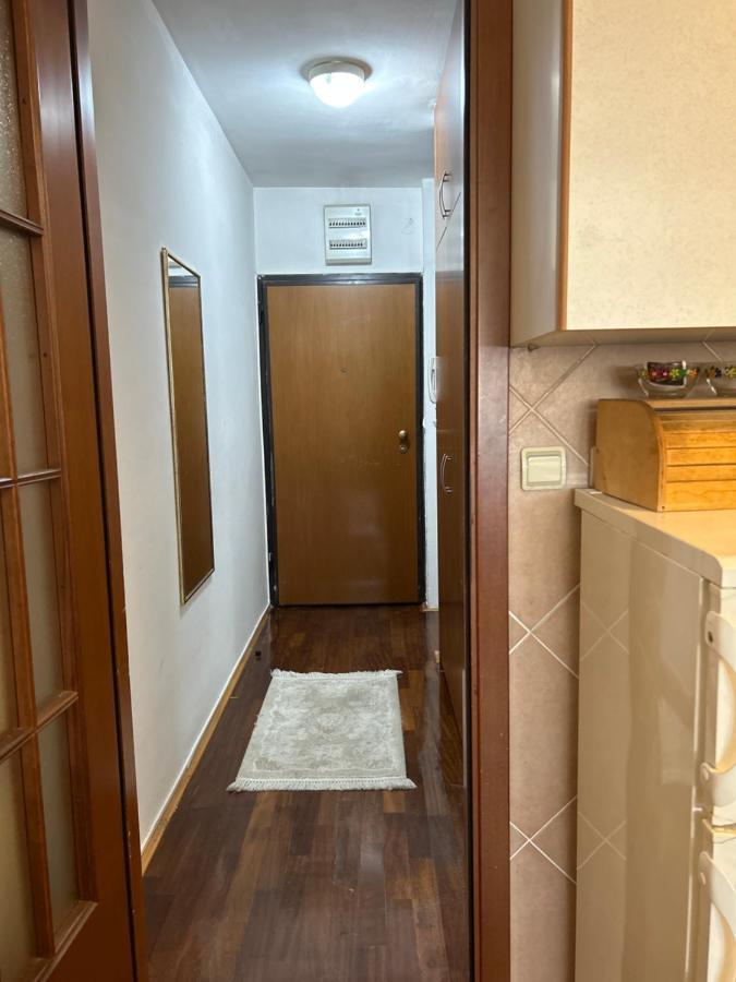 Apartment Sara Podgorica Buitenkant foto